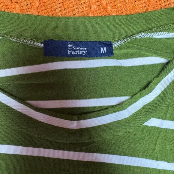 Green and White Sheath Midi Dress with Crew Neck - Picture 5 of 9